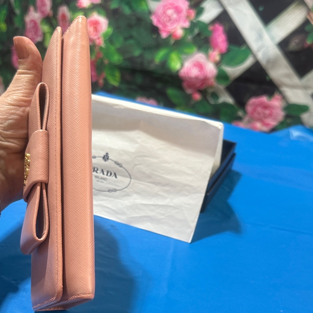Prada Pink Saffiano Bow Continental Wallet with Gold Logo Box COA - Picture 7 of 14